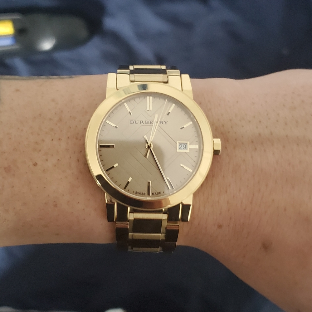 Gold burberry men watch